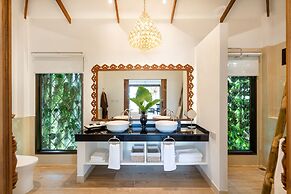 Lanta Palace Beach Resort and Spa