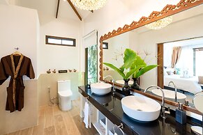 Lanta Palace Beach Resort and Spa