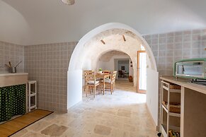 2459 Trullo Cibelis by Perle di Puglia