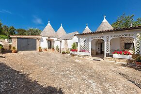 2061 Villa Trulli Natura by Perle di Puglia
