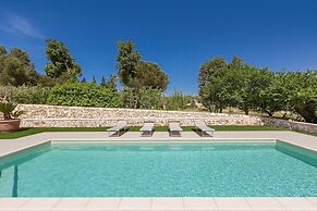 2061 Villa Trulli Natura by Perle di Puglia