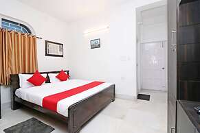 Goroomgo Manurama Ruby Kolkata