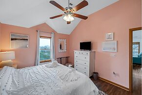 Beautiful Obx Home W. Pristine Views 6 Bedroom Cottage by RedAwning