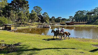WoodStone Hotel Fazenda