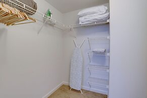 Sophisticated and Beautiful Condo