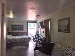 Bigfoot RV & Cabins Park