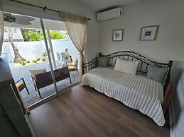 Luxurious & Spacious Townhouse in Prime Location