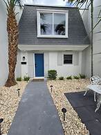 Luxurious & Spacious Townhouse in Prime Location