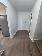 Luxurious & Spacious Townhouse in Prime Location