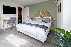 Carmel Beach House by Berry Stays