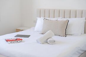 Carmel Beach House by Berry Stays