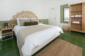 Carmel Beach House by Berry Stays