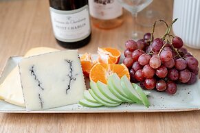 Carmel Beach House by Berry Stays