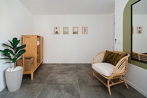 Carmel Beach House by Berry Stays