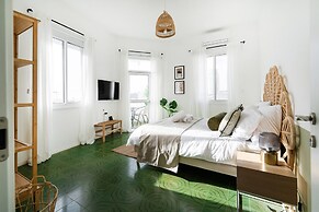 Carmel Beach House by Berry Stays