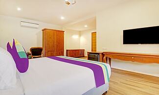 Treebo Premium Vahada