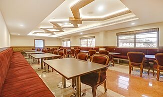 Treebo Premium Vahada