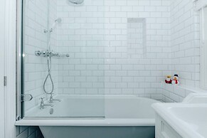 Woodvale Retreat - Sleeps 10