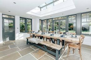 Woodvale Retreat - Sleeps 10