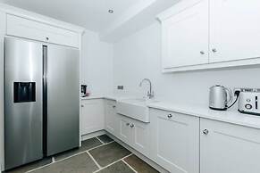 Woodvale Retreat - Sleeps 10