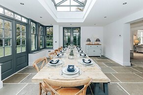 Woodvale Retreat - Sleeps 10