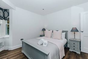 Woodvale Retreat - Sleeps 10