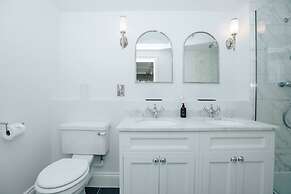 Woodvale Retreat - Sleeps 10