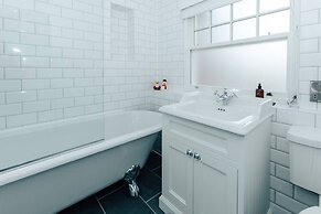 Woodvale Retreat - Sleeps 10