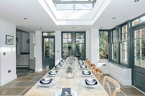 Woodvale Retreat - Sleeps 10