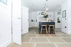 Woodvale Retreat - Sleeps 10