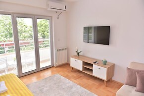 Unique Apartment Leninova