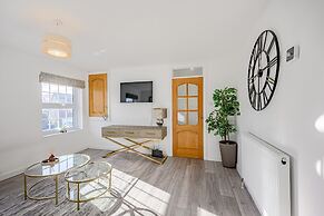 Impeccable 2-bed Apartment in Carlisle