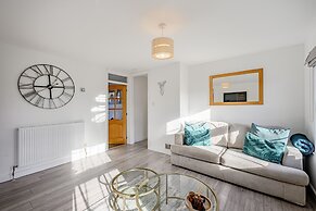 Impeccable 2-bed Apartment in Carlisle