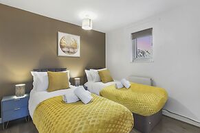 Inviting 2-bed House in Milton Keynes - Netflix