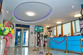 Marriot Metropolitan Hotel