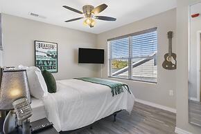 A Little Slice of Branson - Ozarks Views