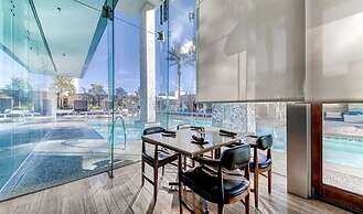 Palms Place Vacation Suites Collection