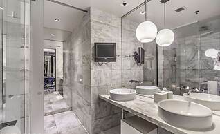 Palms Place Vacation Suites Collection