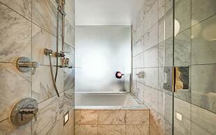 Palms Place Vacation Suites Collection