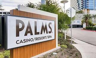 Palms Place Vacation Suites Collection