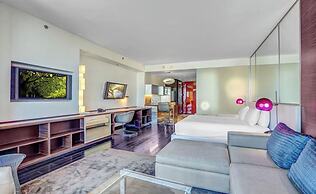 Palms Place Vacation Suites Collection