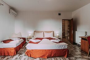 Fenyves Hotel