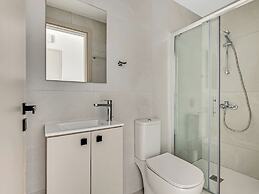 Sanders Elgio - Adorable studio With Balcony