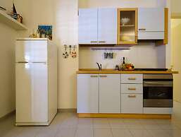 Villa With Climate, Wi-fi and Private Parking