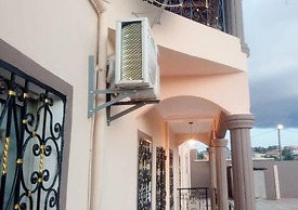 Bel Appartement Meublé À Yaoundé - Odza