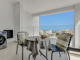 Sanders Elgio - Charming Studio With Balcony