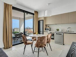 Sanders Elgio - Charming Studio With Balcony