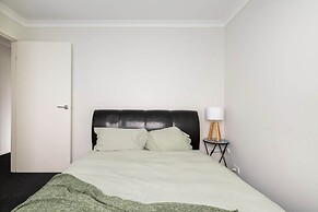 Head to great ocean  bowling point cook