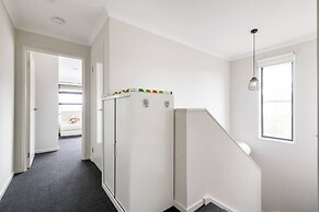 Head to great ocean  bowling point cook