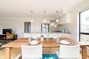 Head to great ocean  bowling point cook